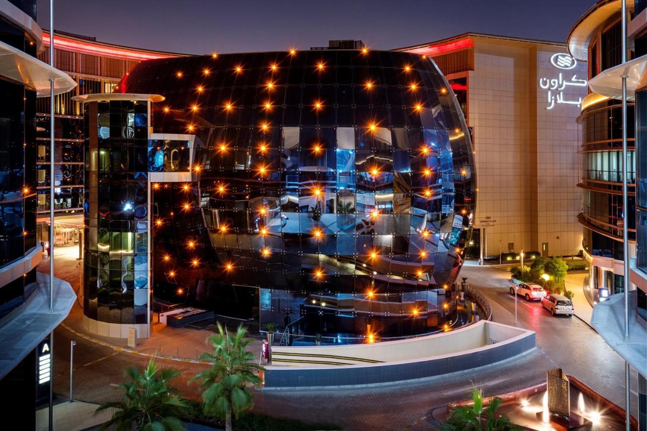 Crowne Plaza Doha - The Business Park By Ihg Hotel Exterior foto The mall's main entrance