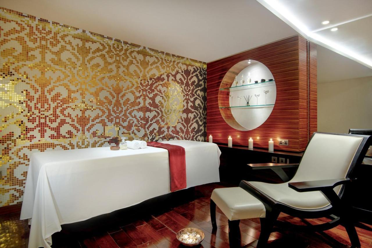 Crowne Plaza Doha - The Business Park By Ihg Hotel Exterior foto A spa treatment room